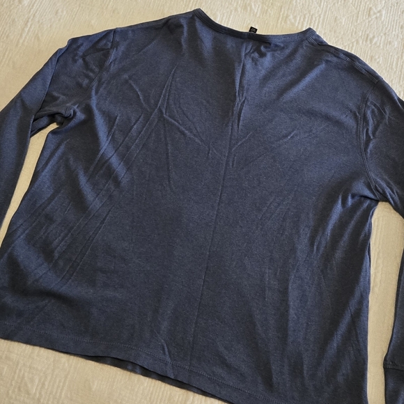 Banana Republic men's henley, size XL - Picture 3 of 6